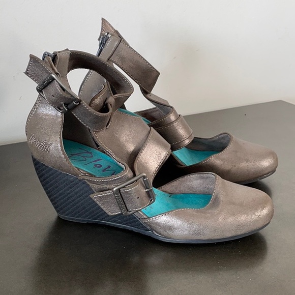 Blowfish Pewter Metallic Wedge Heel - Picture 3 of 10
